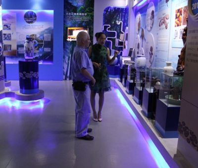 法國(guó)專家在仙客來研究工作圓滿結(jié)束