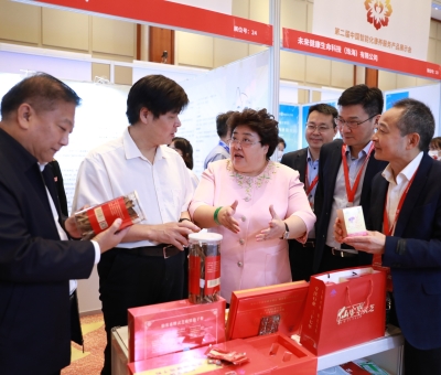 仙客來公司董事長潘新華應邀出席第二屆中國智能化康養(yǎng)服務產(chǎn)品展示會暨智能化康養(yǎng)產(chǎn)業(yè)高峰論壇