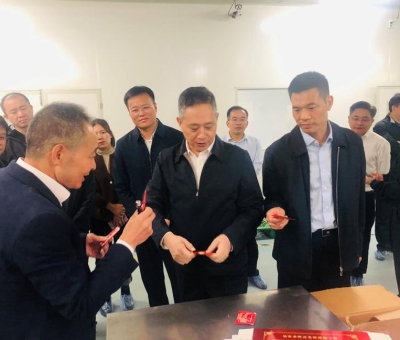 省政協(xié)副主席、黨組副書記、省級(jí)林長陳俊卿蒞臨仙客來公司調(diào)研